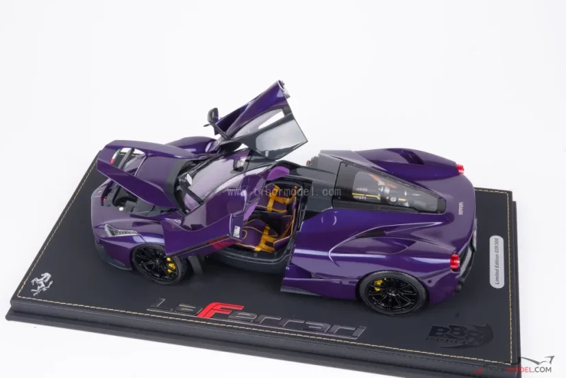 Model car Ferrari LaFerrari purple, 1:18 BBR | Tibormodel.com
