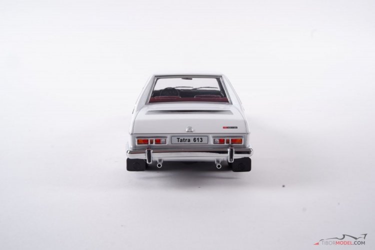 Tatra 613 white (1979), 1:18 Triple9
