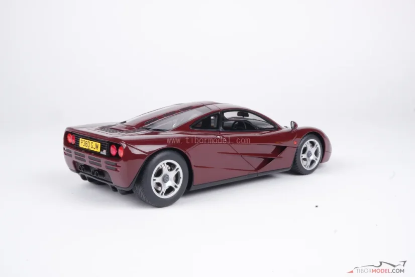 McLaren F1 (1992) burgundi vörös, 1:18 GT Spirit