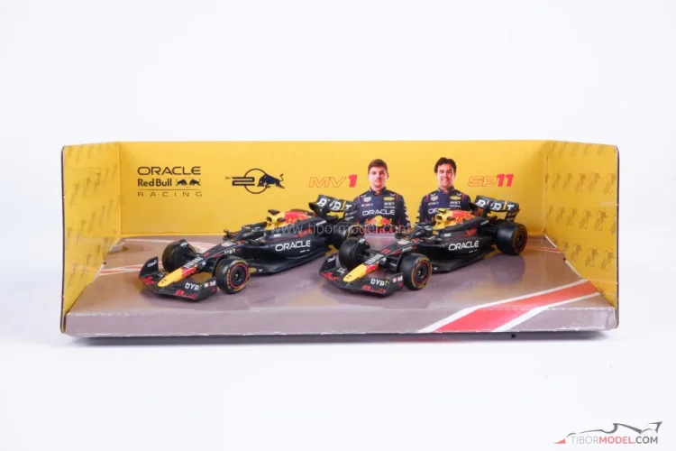 Red Bull RB20 Verstappen + Perez (2024), duplacsomagolás, 1:43 BBurago Red Bull RB20 Verstappen + Perez (2024), duplacsomagolás, 1:43 BBurago
