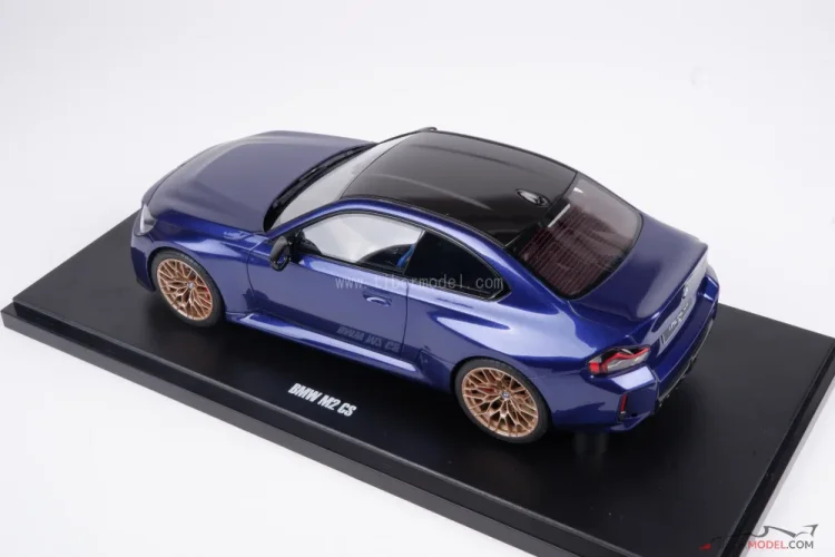 BMW M2 CS (2025) modré, 1:18 GT Spirit