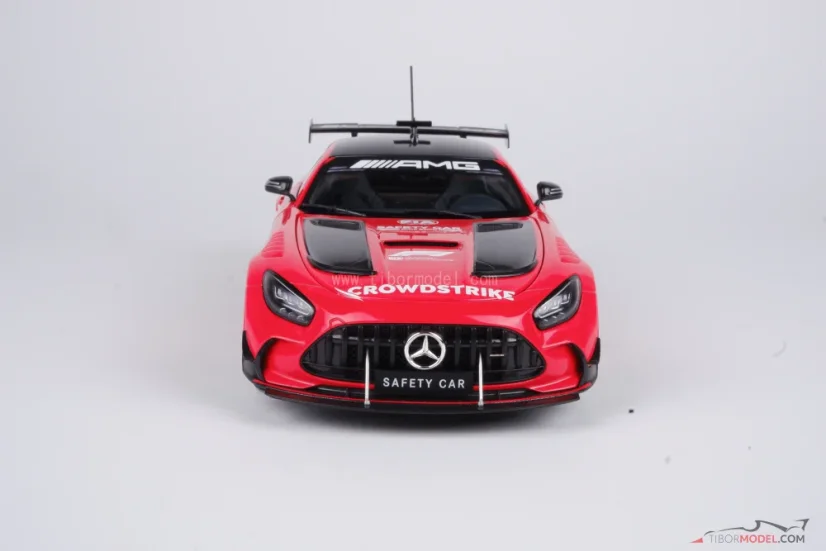 Safety Car Mercedes AMG GT (2025) červený, 1:18 Minichamps