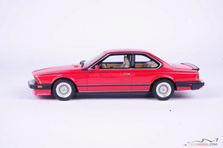 BMW E24 M6 (1986) piros, 1:18 Ottomobile