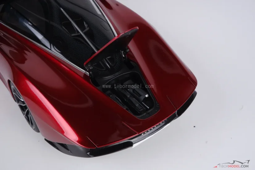 McLaren Speedtail (2020) červený, 1:18 AUTOart