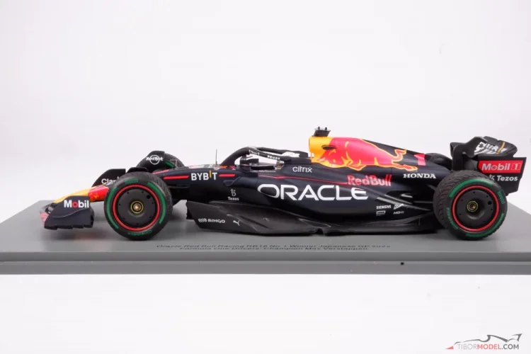 Model car Red Bull RB18 Verstappen 2022, 1:18 Spark | Tibormodel.com