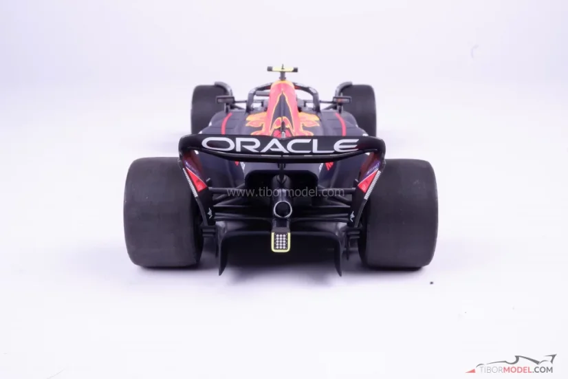Red Bull RB19 - Sergio Perez (2023), Víťaz Saudská Arábia, 1:18 Minichamps