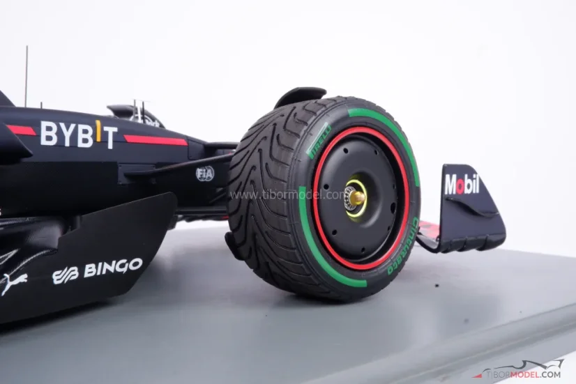 Red Bull RB18 - Max Verstappen (2022), Winner Japanese GP, 1:12 Spark