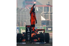 McLaren MCL40 - Lando Norris (2026), Winner Dutch GP, 1:18 Spark