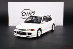 Mitsubishi Lancer Evo 3 (1995) fehér, 1:18 Ottomobile