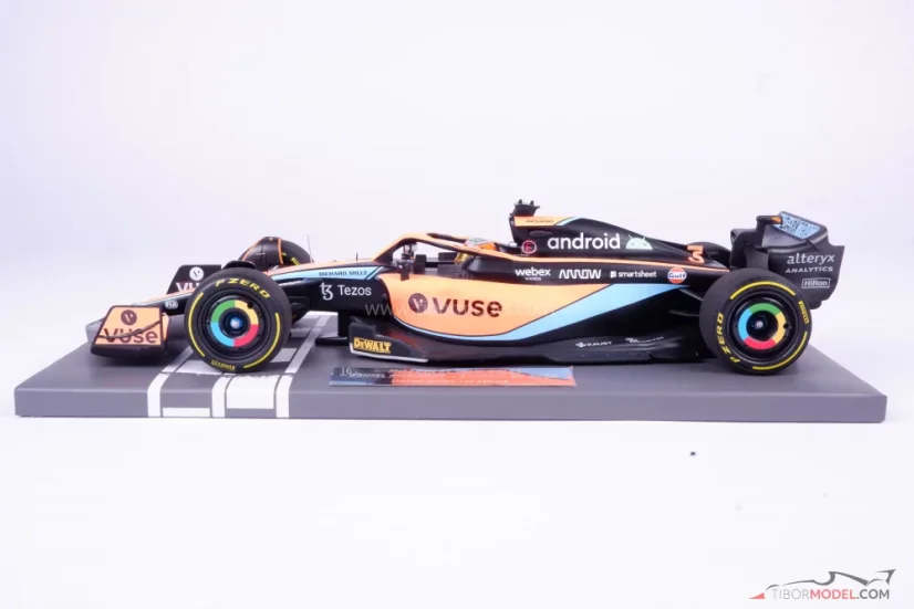McLaren MCL36 - Daniel Ricciardo (2022), Vuse, 1:18 Minichamps