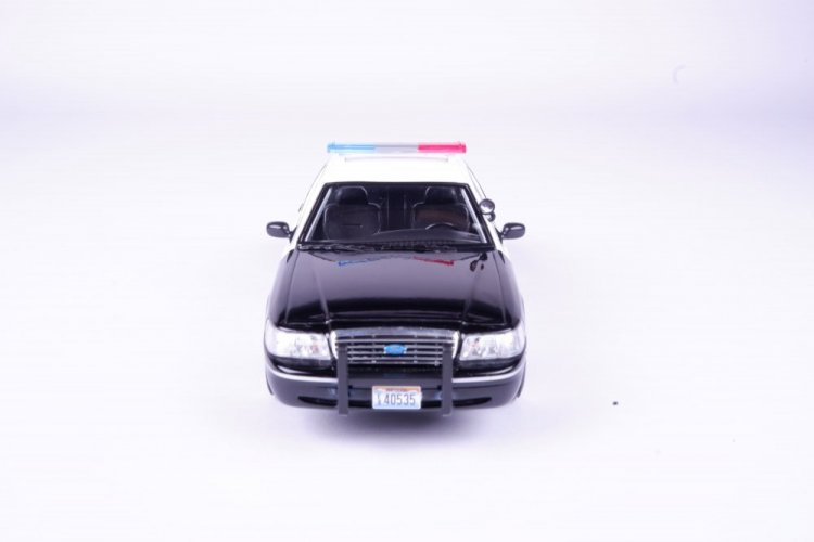 Ford Crown Victoria police car, Nevada (1998), 1:24 Greenlight