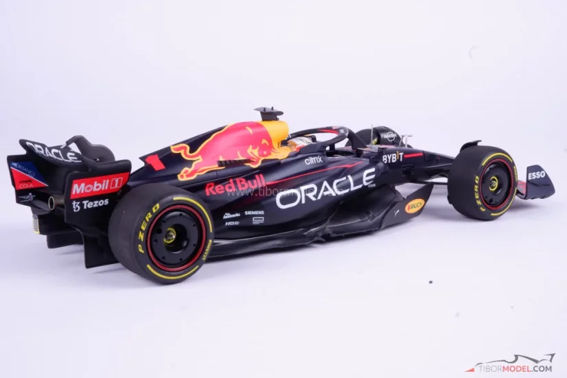 Red Bull RB18 - Max Verstappen (2022), Víťaz Francúzsko, 1:18 Minichamps