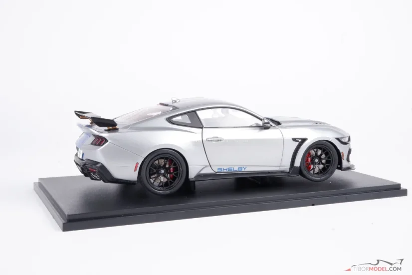 Shelby Mustang Super Snake (2025) šedé, 1:18 Solido