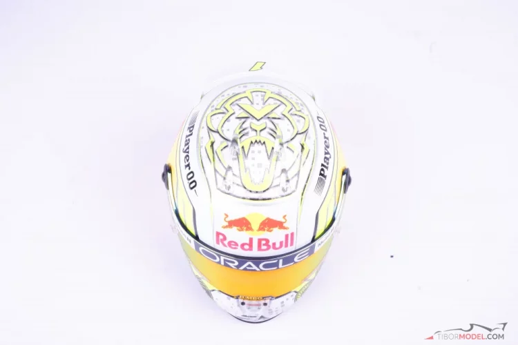 Max Verstappen 2023 Las Vegas GP, Red Bull helmet, 1:2 Schuberth