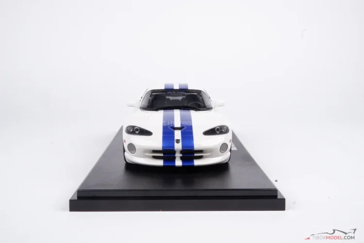 Dodge Viper GTS (1994) fehér, 1:18 GT Spirit