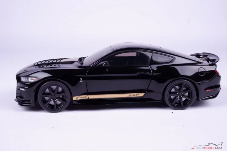 Shelby GT500-H (2023) čierne, 1:18 Solido