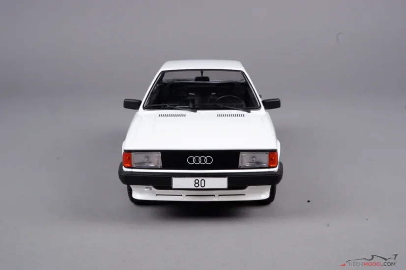 Audi 80 GTE B2 (1978) white, 1:18 MCG