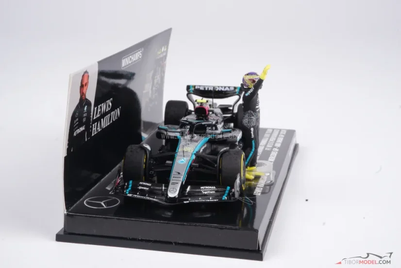 Mercedes W15 - Lewis Hamilton (2024), Poslední závod v Mercedesu, VC Abu Dhabi, s figurkou pilota, 1:43 Minichamps