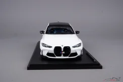 BMW M3 (2024) biele, 1:18 Solido