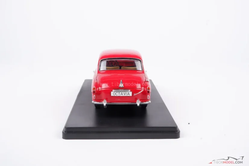 Skoda Octavia Super (1959) red, 1:24 Whitebox