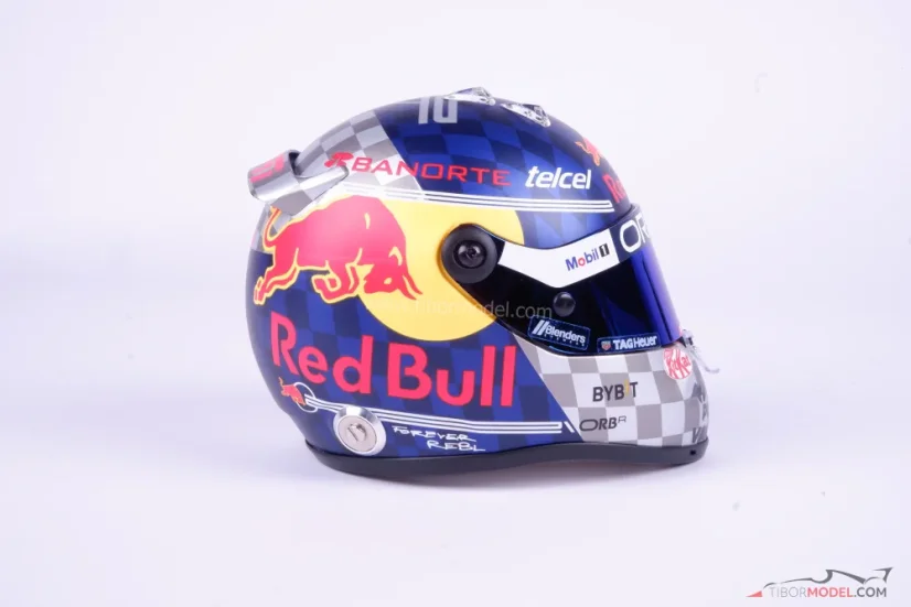 Sergio Perez 2024 Red Bull přilba, VC Velké Británie, 1:2 Schuberth