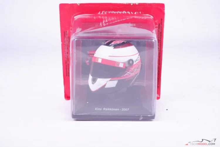 Kimi Raikkonen 2007 Ferrari helmet, 1:5 Spark