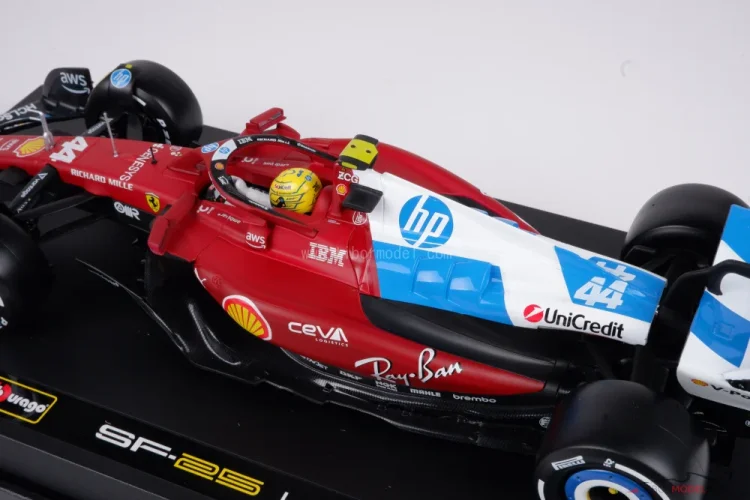 Ferrari SF-25 - Lewis Hamilton (2025) Miami Nagydíj, 1:18 Bburago