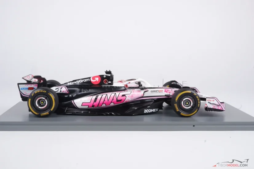 Haas VF-25 - Esteban Ocon (2025), VC Japonska, 1:18 Spark