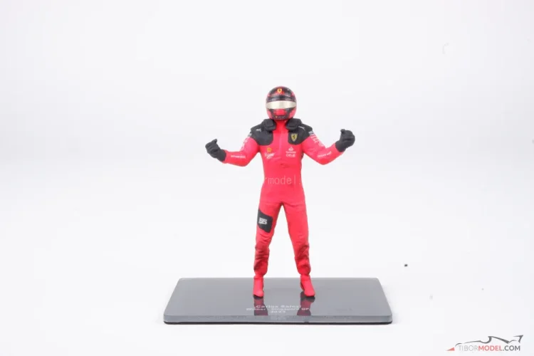 Figure Carlos Sainz 2023, Singapore GP, Ferrari, 1:18