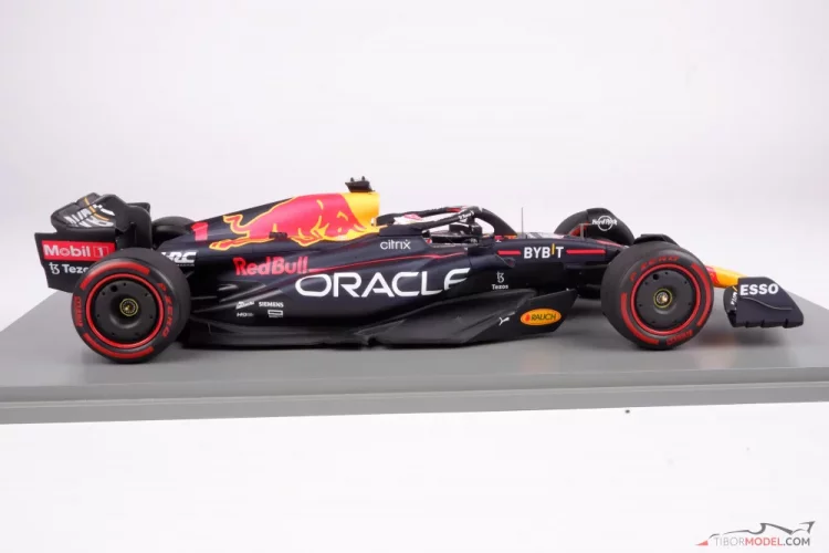 Red Bull RB18 - Max Verstappen (2022), Víťaz Holandsko, 1:18 Spark