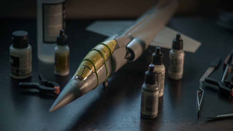 Kit vs. ready-made model car?