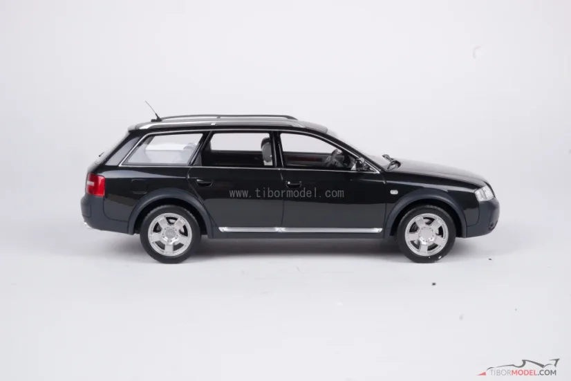 Audi A6 C5 All Road (2000) fekete, 1:18 Ottomobile