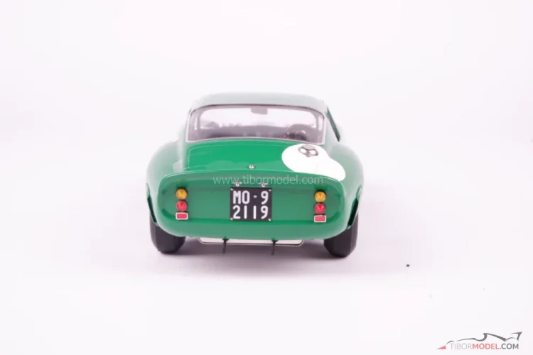 Ferrari 250 GTO - David Piper (1963) Silverstone, 1:18 CMC