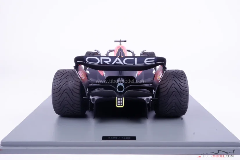Red Bull RB18 - Max Verstappen (2022), Winner Japanese GP, 1:12 Spark