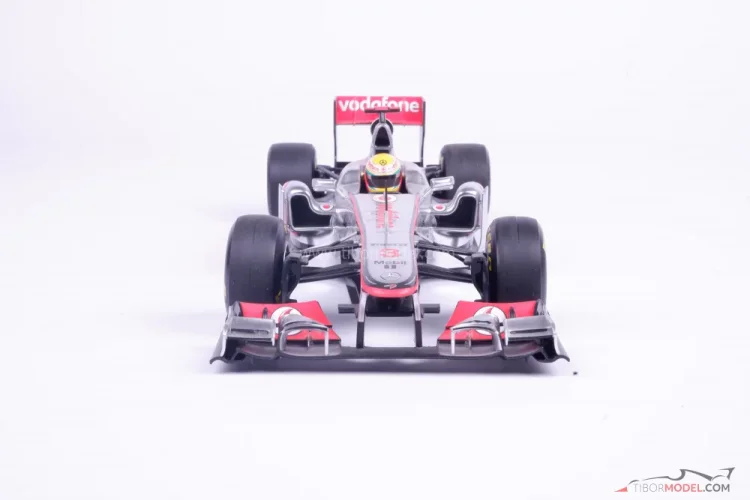 Model car McLaren MP4/26 Hamilton 2011, 1:18 Minichamps