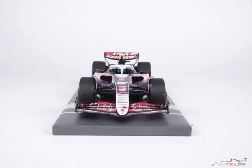 Haas VF-25 - Oliver Bearman (2025), Japanese GP, 1:18 Minichamps