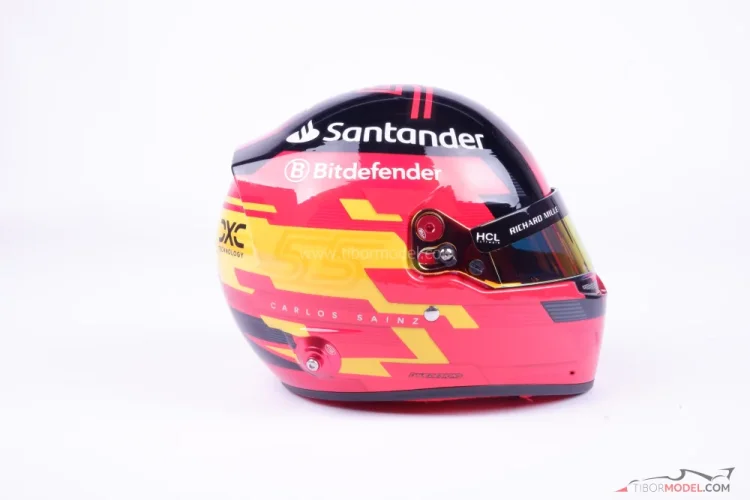 Carlos Sainz 2024 Ferrari přilba, 1:2 Bell