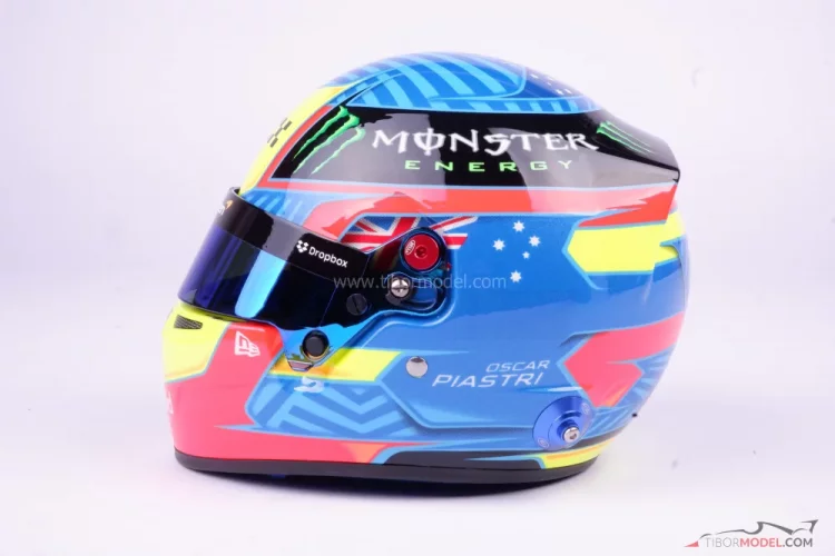 Oscar Piastri 2024 McLaren helmet, 1:2 Bell