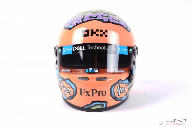 Daniel Ricciardo 2022 McLaren prilba, 1:2 Arai