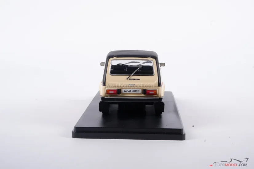 Lada Niva 5000 béžová (1980), 1:24 Whitebox