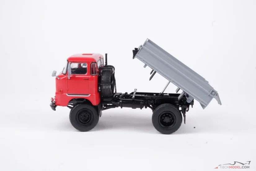 IFA W50 HA valník (1965) červený, 1:32 Schuco