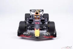 Red Bull RB18 - Sergio Perez (2022), Győztes Szingapúri Nagydíj, 1:18 Minichamps