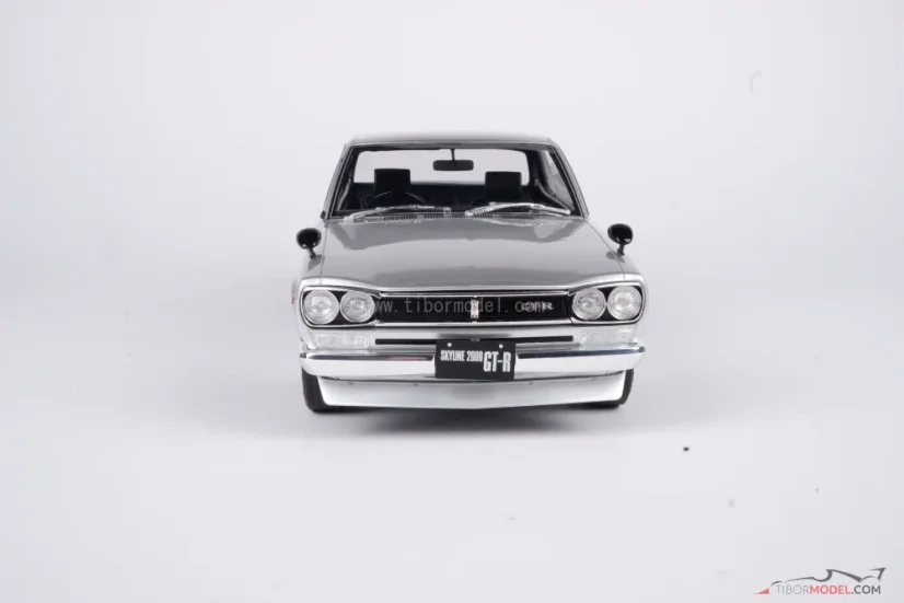 Nissan Skyline 2000 GT-R (1971) strieborný, 1:12 Ottomobile