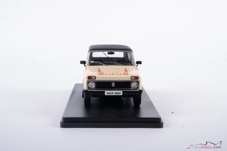 Lada Niva 5000 bézs (1980), 1:24 Whitebox