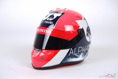 Daniil Kvyat 2020 AlphaTauri helmet, 1:2 Schuberth