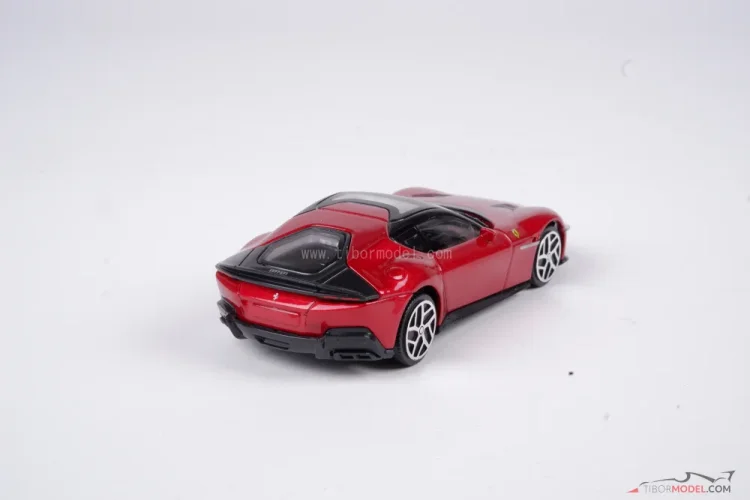 Ferrari 12Cilindri (2024) červené, 1:43 Bburago
