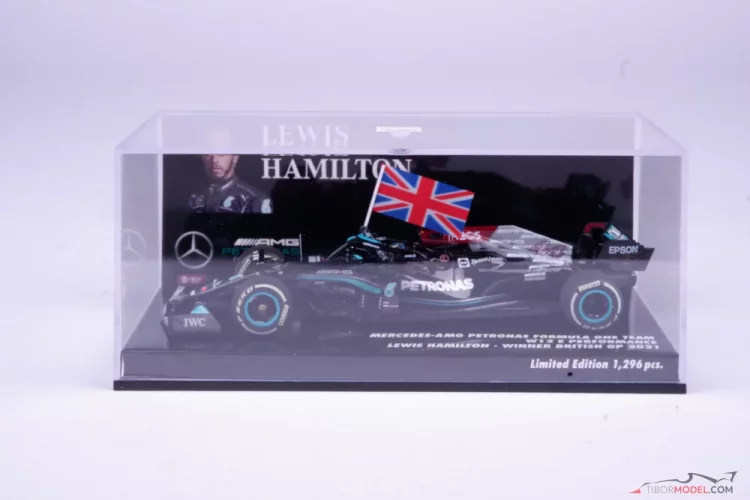 Mercedes W12 - L. Hamilton (2021), 1. miesto VC Veľkej Británie, 1:43 Minichamps