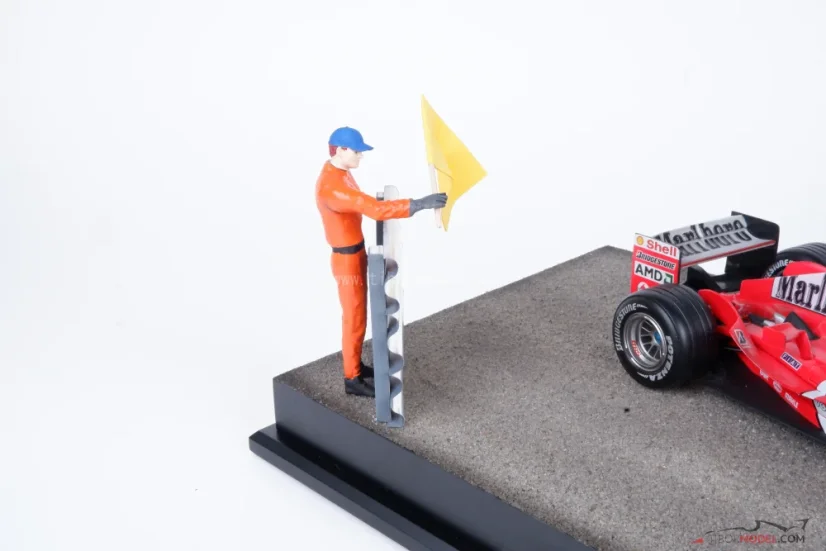 Diorama F2004 - Michael Schumacher baleset 2004 Monaco, 1:18