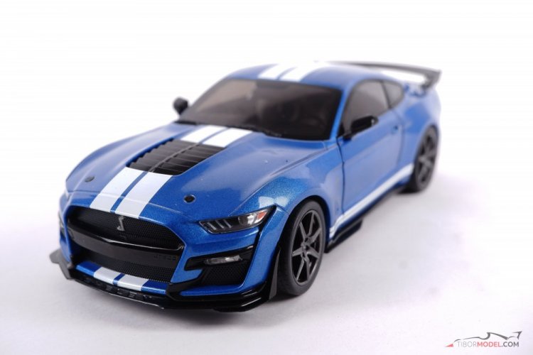 Ford Shelby GT 500, 1:18 Solido