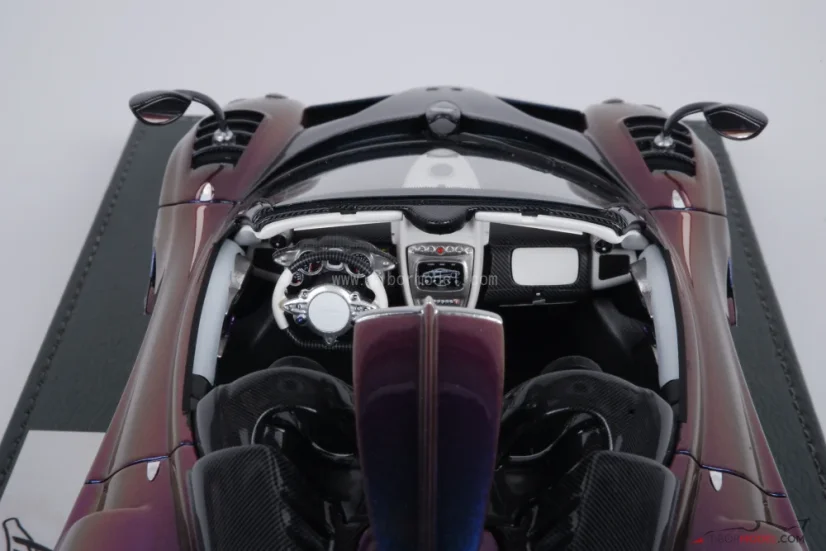Pagani Imola Roadster (2023) chameleón, 1:18 BBR